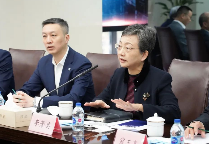 ��ʯ���߼����ܲ������һ������K1�������п���(ͼ4)