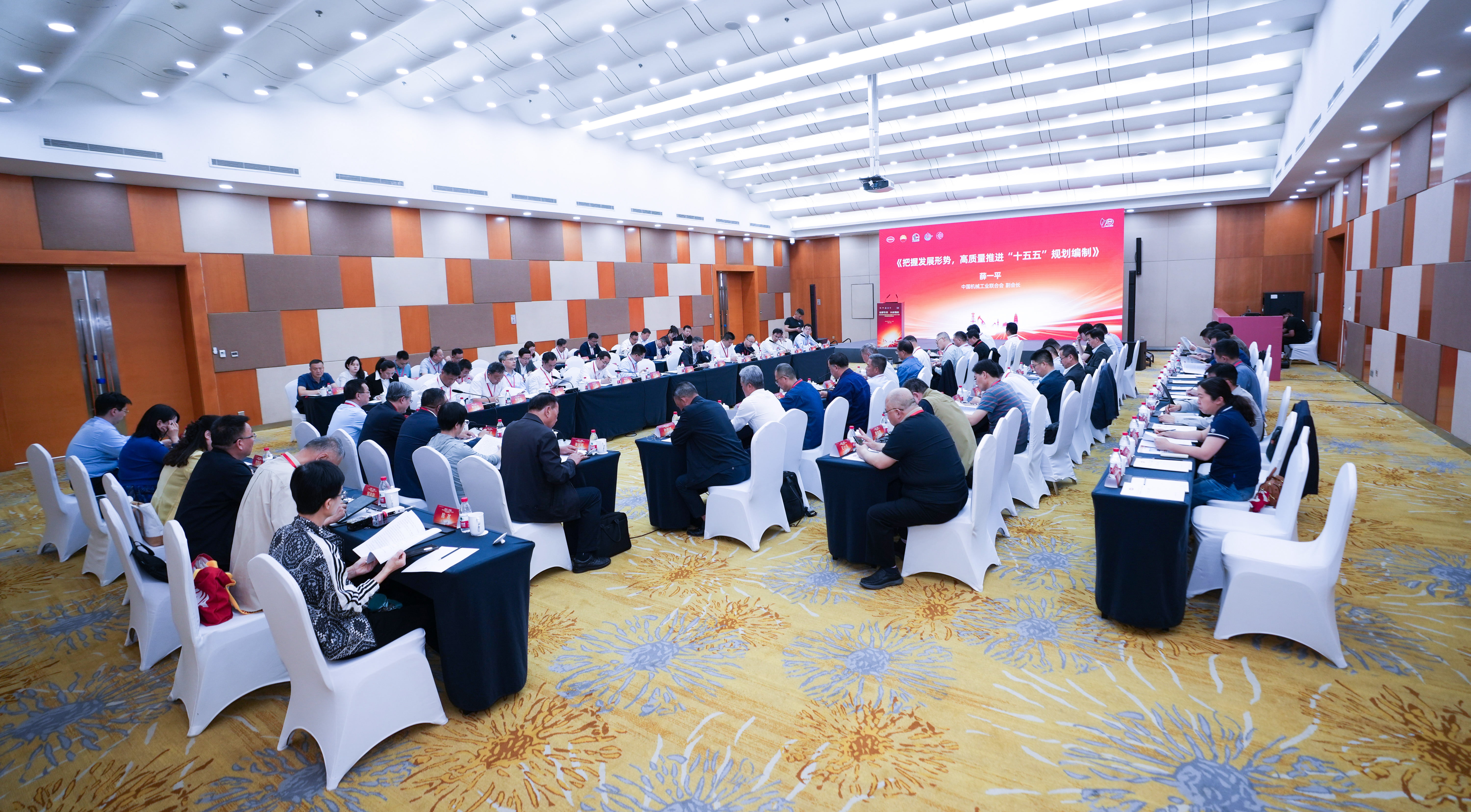 Á¢ÒìÒýÁì¡¢¿Æ¼¼Ç¿»ú¡ª¡ªK1ÌåÓý¼ÓÈëµÚËĽìʯÓÍʯ»¯×±±¸¹¤Òµ¿Æ¼¼´ó»áô߿Ƽ¼Á¢ÒìЧ¹ûÕ¹ÀÀ»á(ͼ2) Á¢ÒìÒýÁì¡¢¿Æ¼¼Ç¿»ú¡ª¡ªK1ÌåÓý¼ÓÈëµÚËĽìʯÓÍʯ»¯×±±¸¹¤Òµ¿Æ¼¼´ó»áô߿Ƽ¼Á¢ÒìЧ¹ûÕ¹ÀÀ»á(ͼ2)