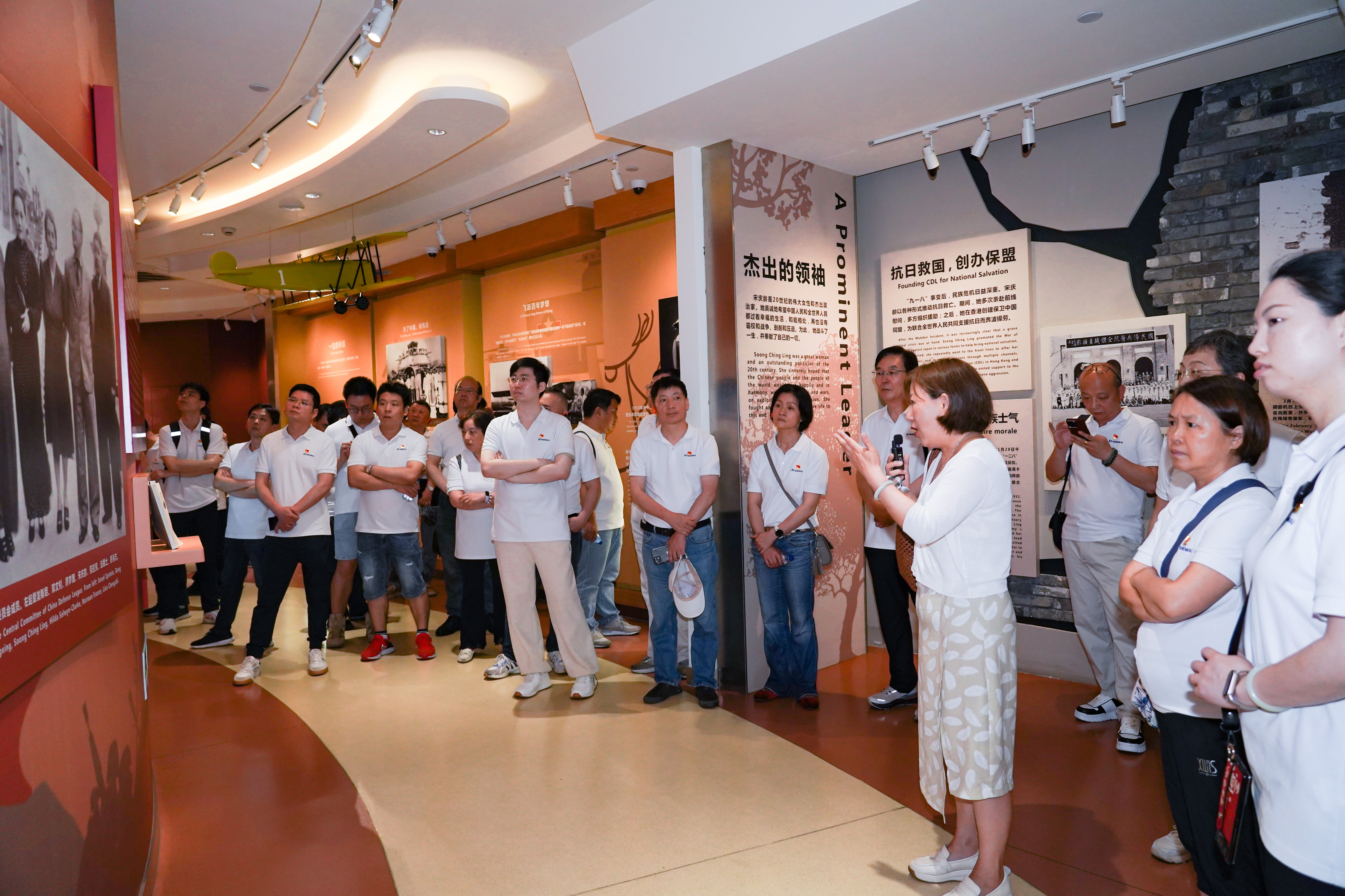 ׷Ѱ�����㼣�����س���ʹ������K1������֯��չ������һ�����⵳���˶�(ͼ6)